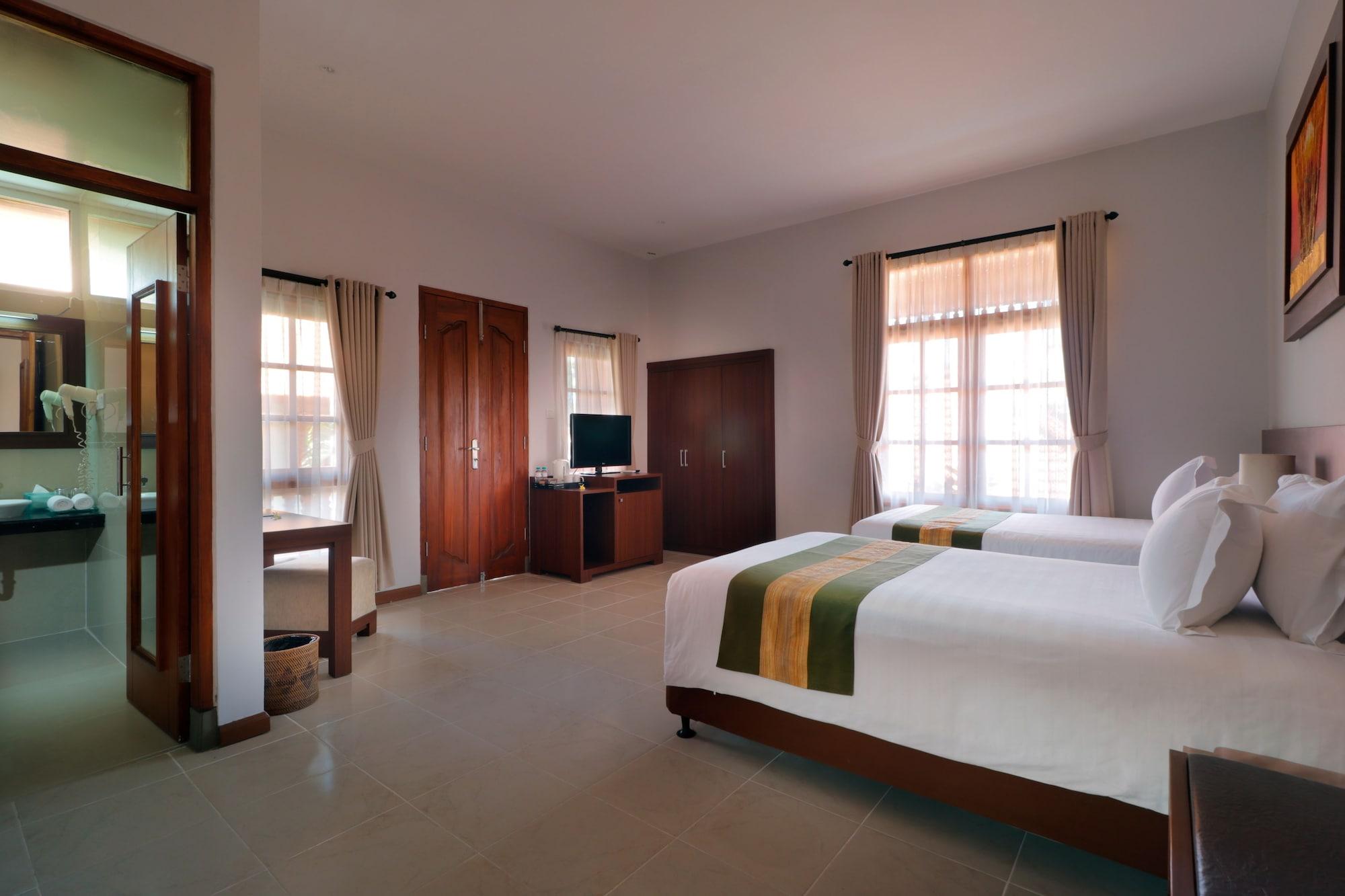 Adi Dharma Hotel Legian Exterior photo