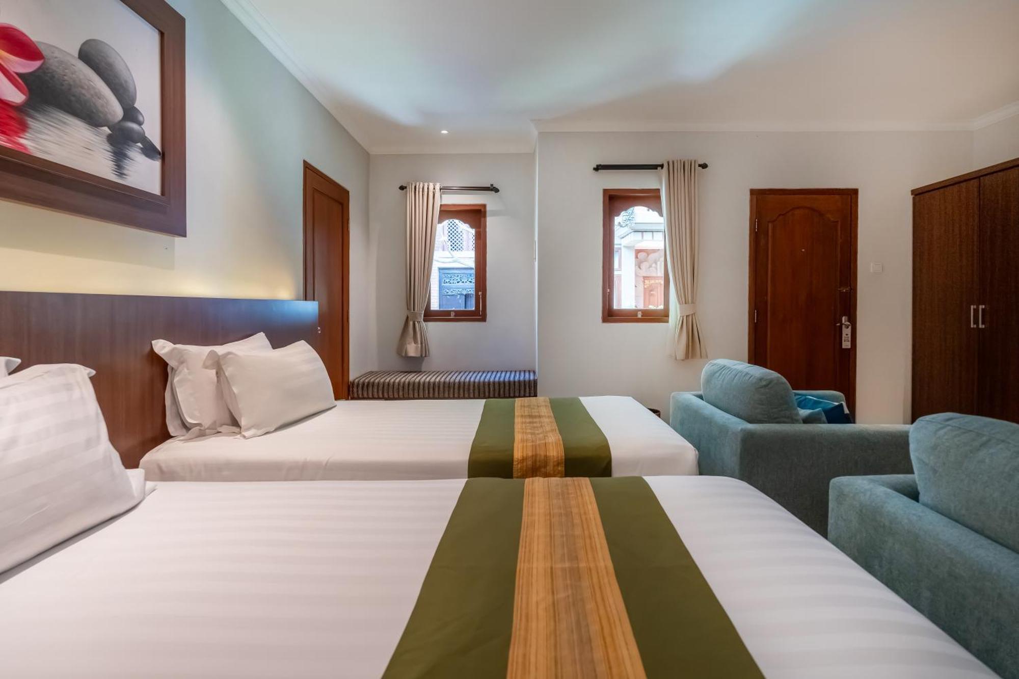 Adi Dharma Hotel Legian Exterior photo