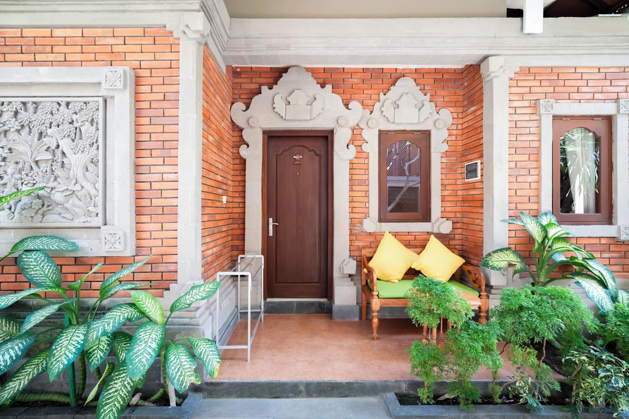 Adi Dharma Hotel Legian Exterior photo