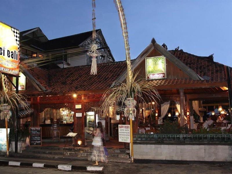 Adi Dharma Hotel Legian Exterior photo